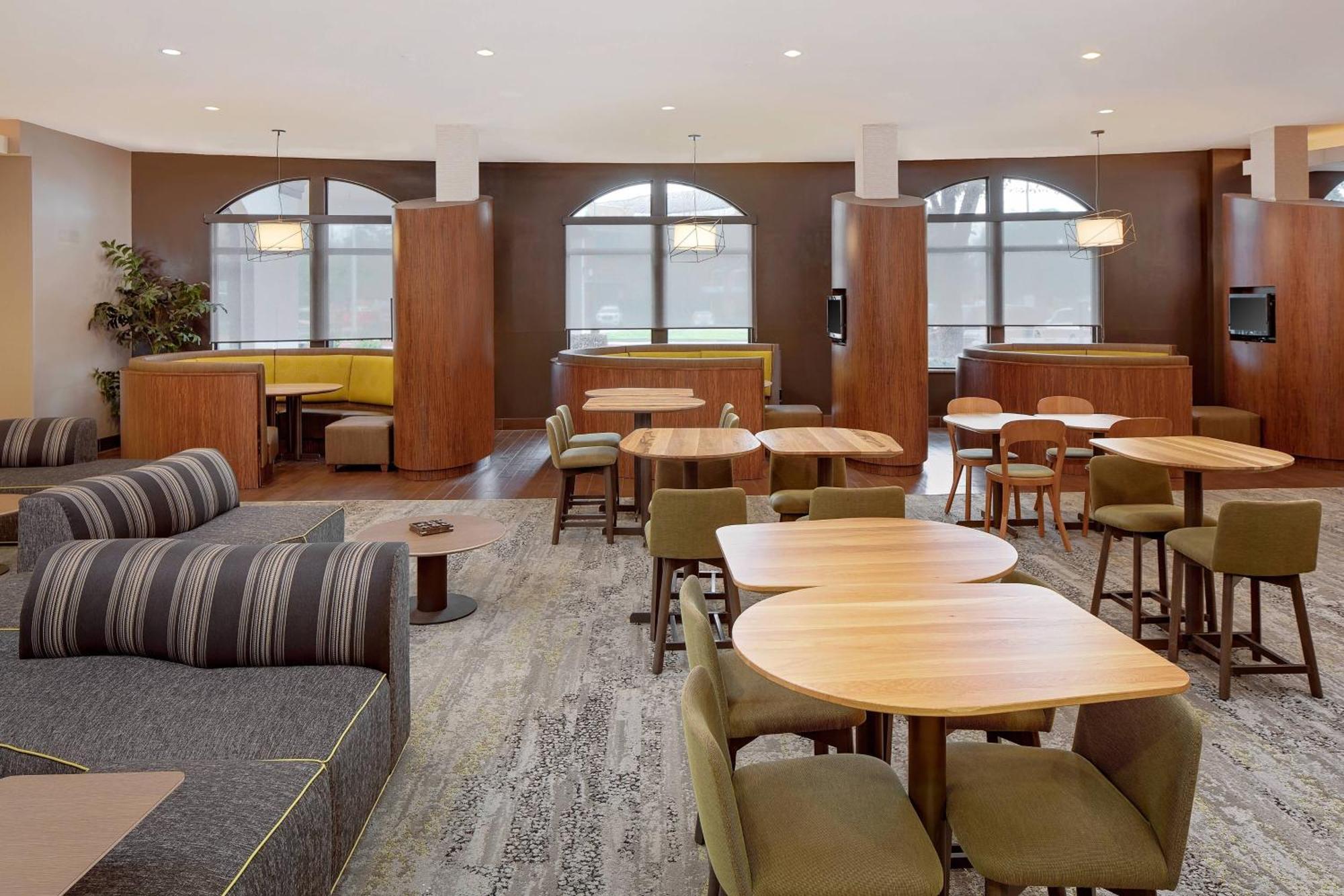 Courtyard By Marriott Houma Hotel Exterior photo