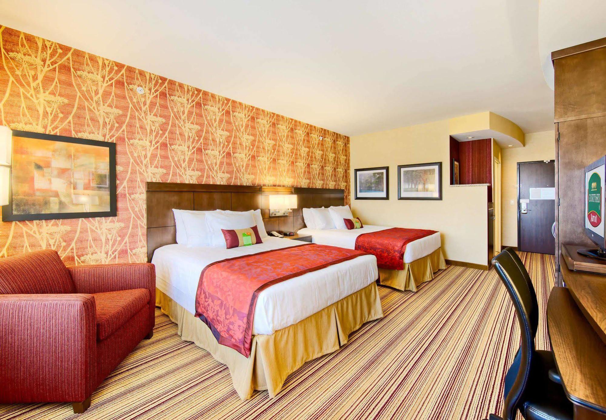 Courtyard By Marriott Houma Hotel Room photo